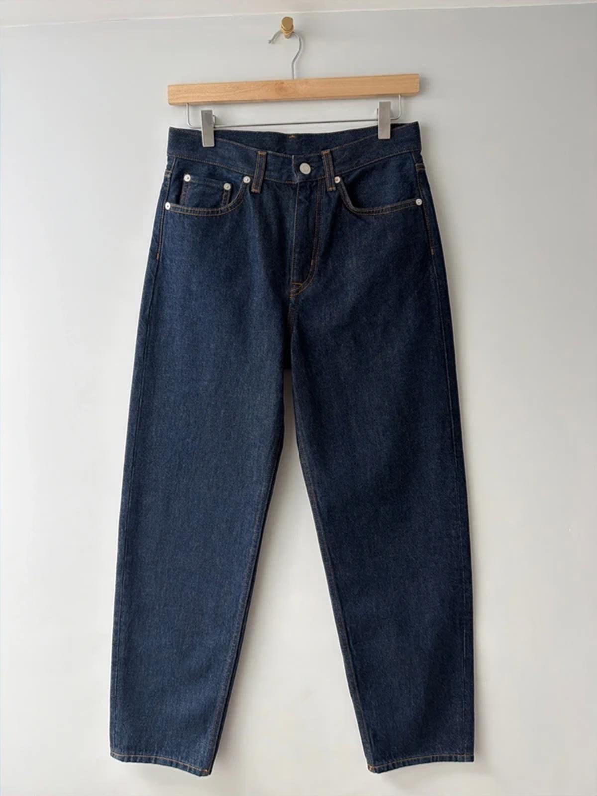 Women’s Arket Violet Tapered Fit Jeans In Navy - W26/L28 - 3243