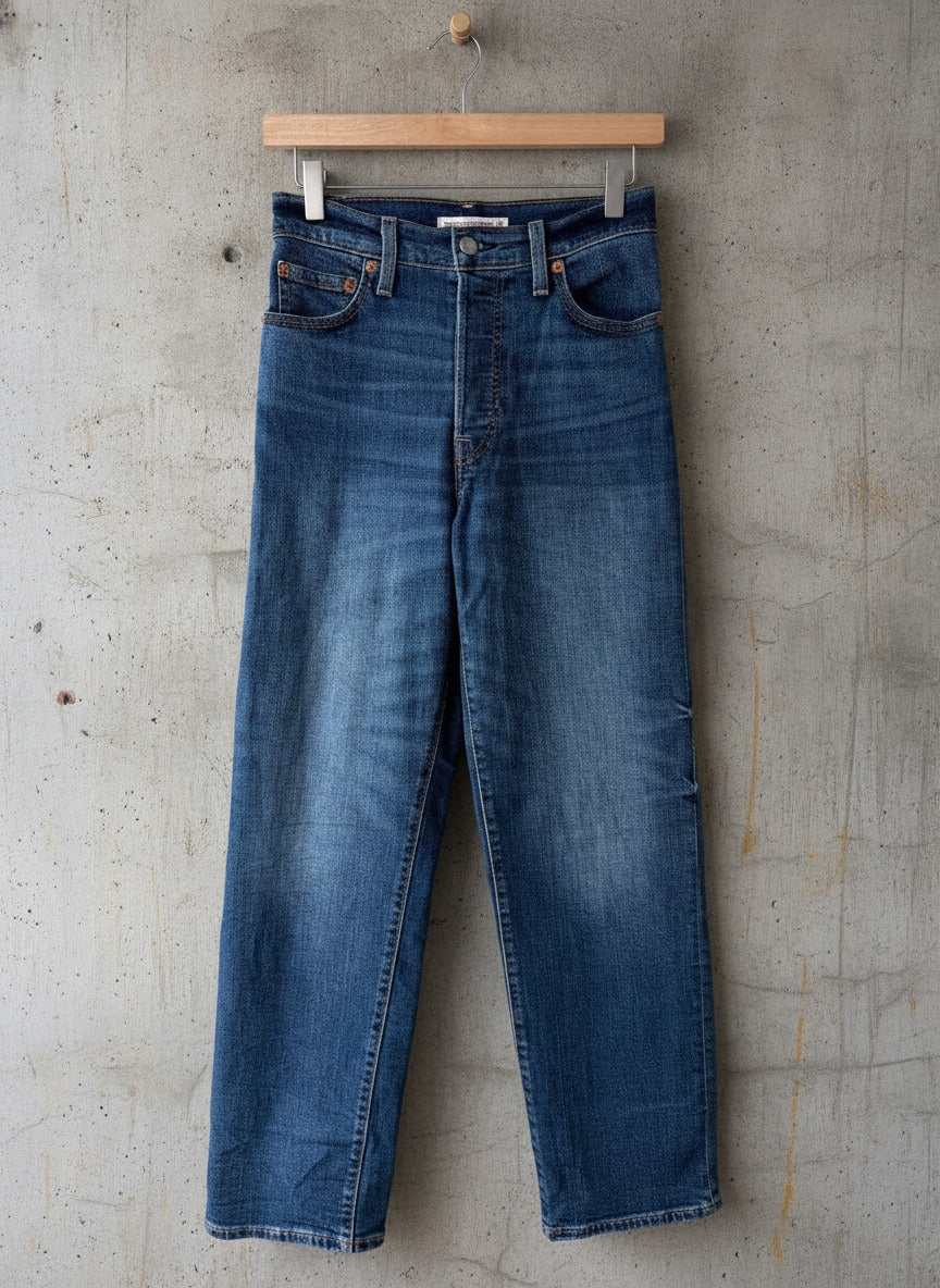 Women’s Levi’s High Waisted Ribcage Straight Fit Jeans In Navy - W25/L31