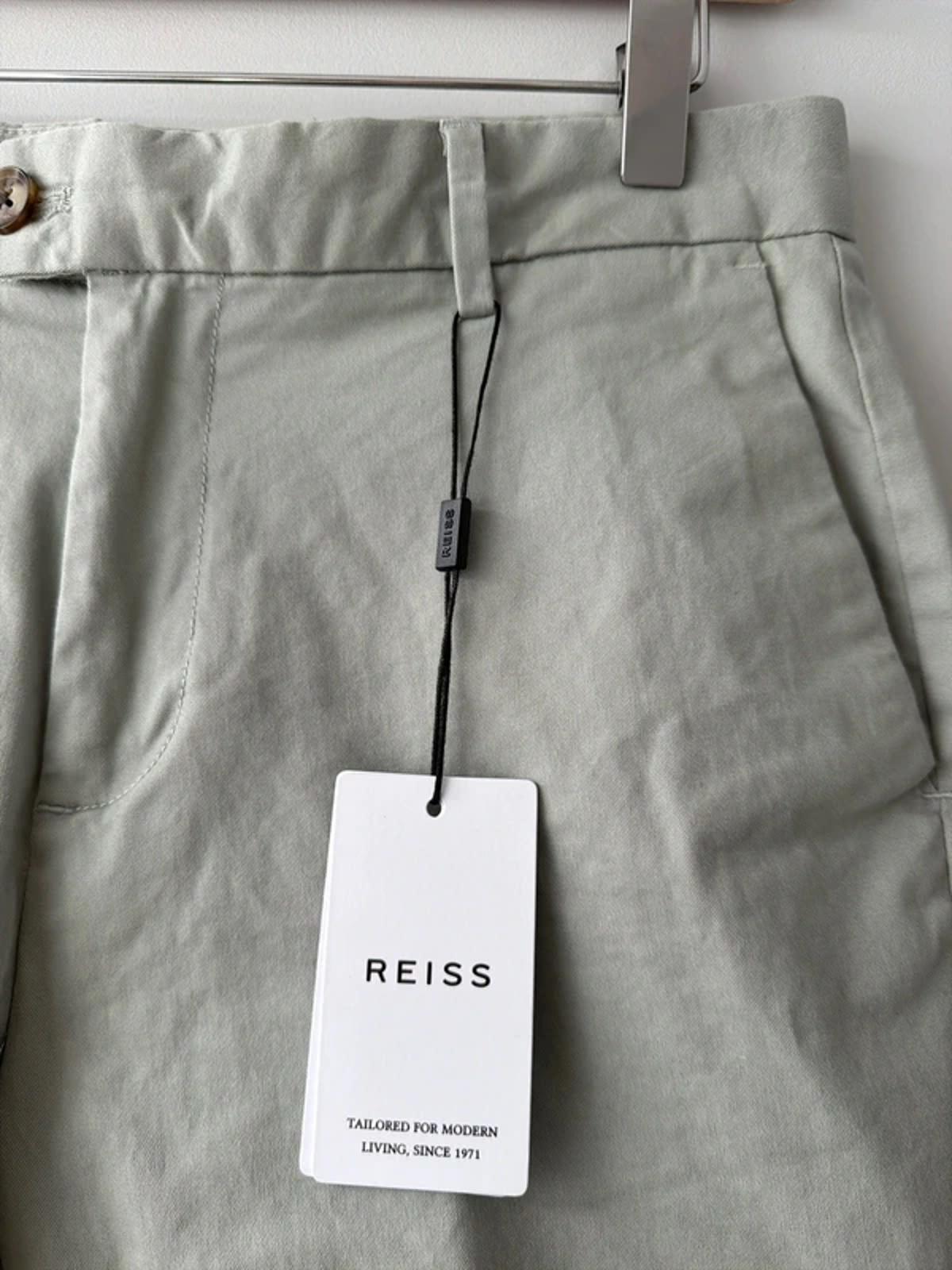 Women’s Reiss Premium Stretch Fit Classic Chino Shorts In Grey - W30 - 3255