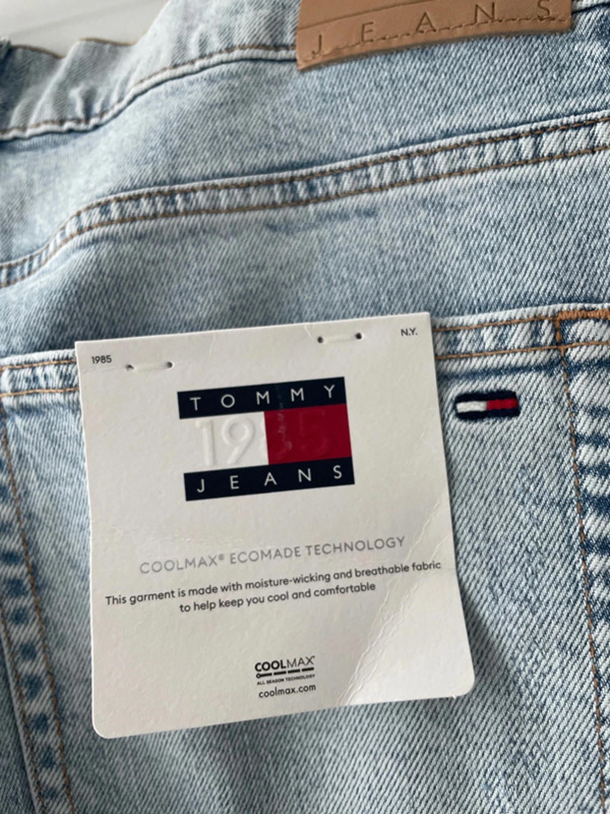 Men’s Tommy Hilfiger Jamie Loose Fit Ripped Effect Jeans In Blue - W32/L32 - 2524