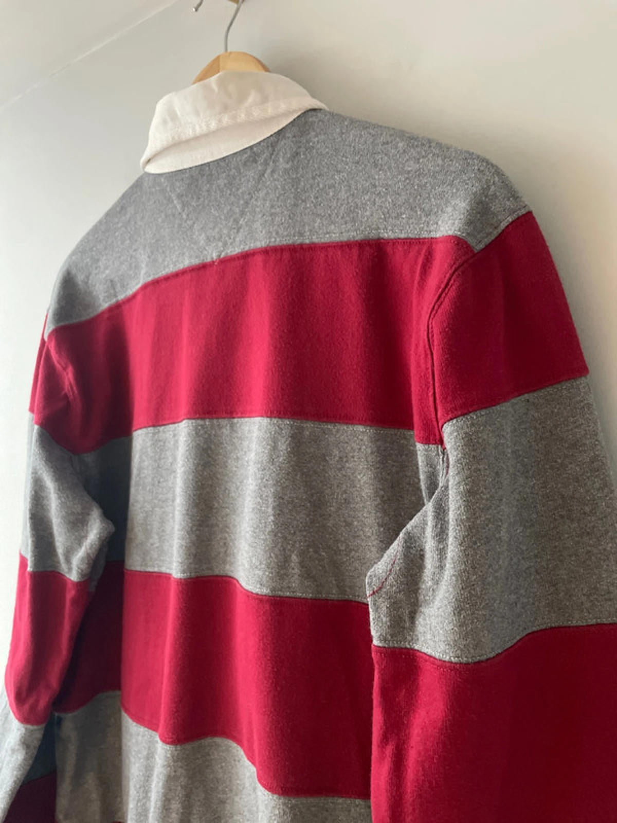 Men’s Tommy Hilfiger Stripped Rugby Polo Top In Grey/Red - Medium - 2533