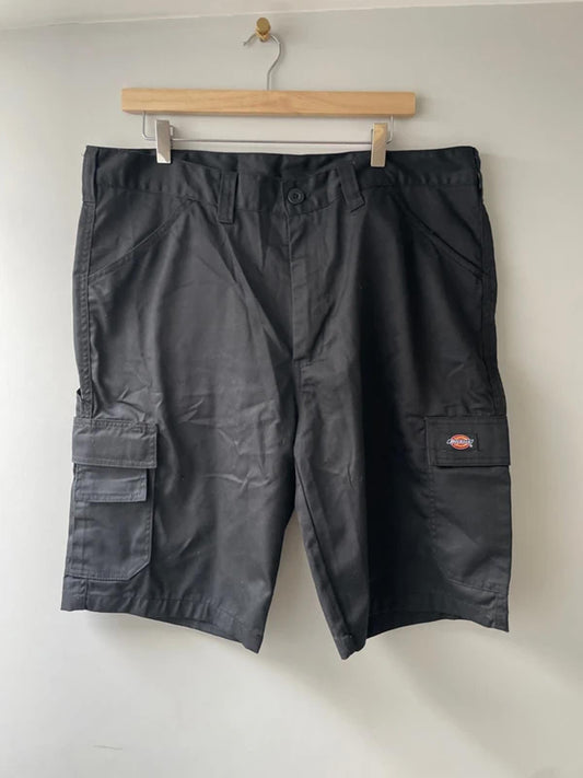 Men’s Dickies Cargo Chino Shorts in Black - W38/L10.5 - 3059