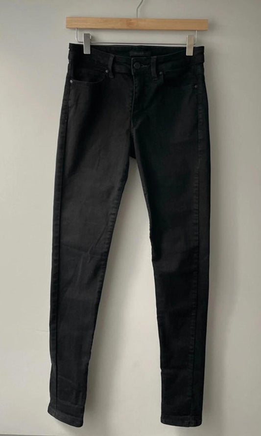 Women’s Uniqlo Skinny Fit Jeans In Black - W27 / L32
