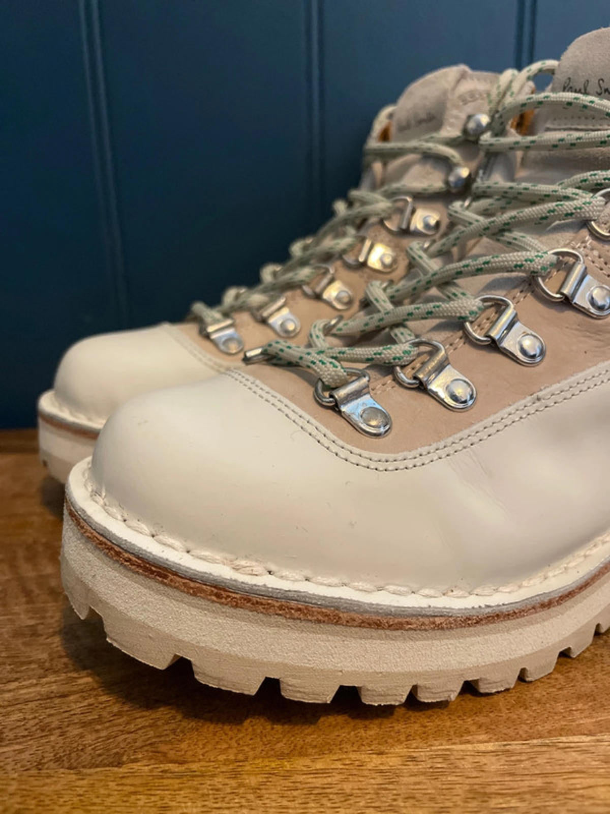 Women’s Paul Smith Zenith Premium Leather Lace-up Boots in Off-White - UK 3-2895