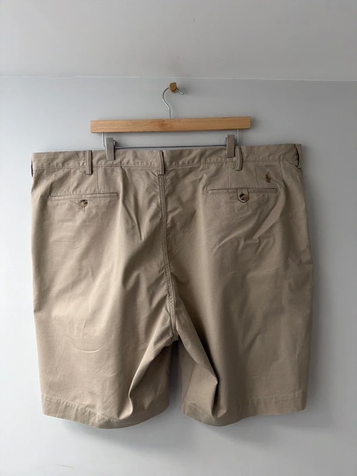 Men’s Ralph Lauren Stretch Classic Fit Chino Shorts in Beige - W48 - 3275