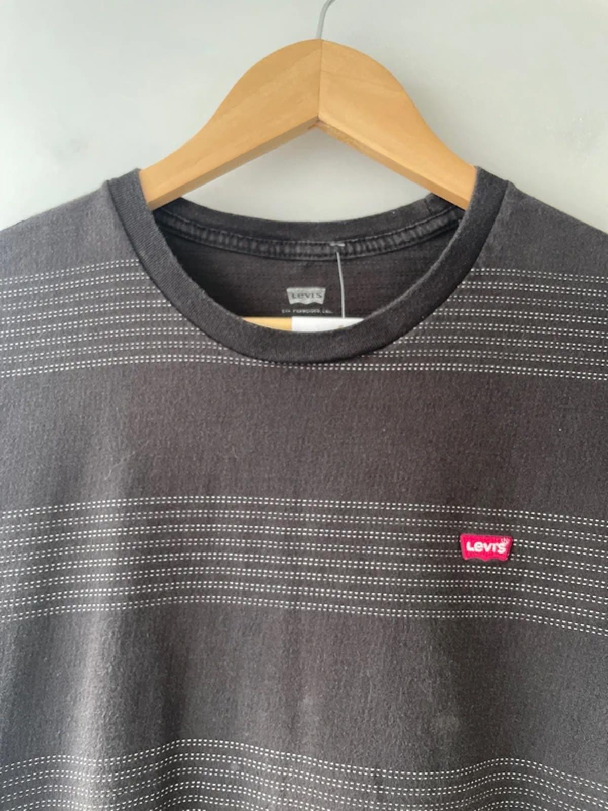 Men’s Levi’s Short Sleeve Crew Neck T-shirt - Small - 3042