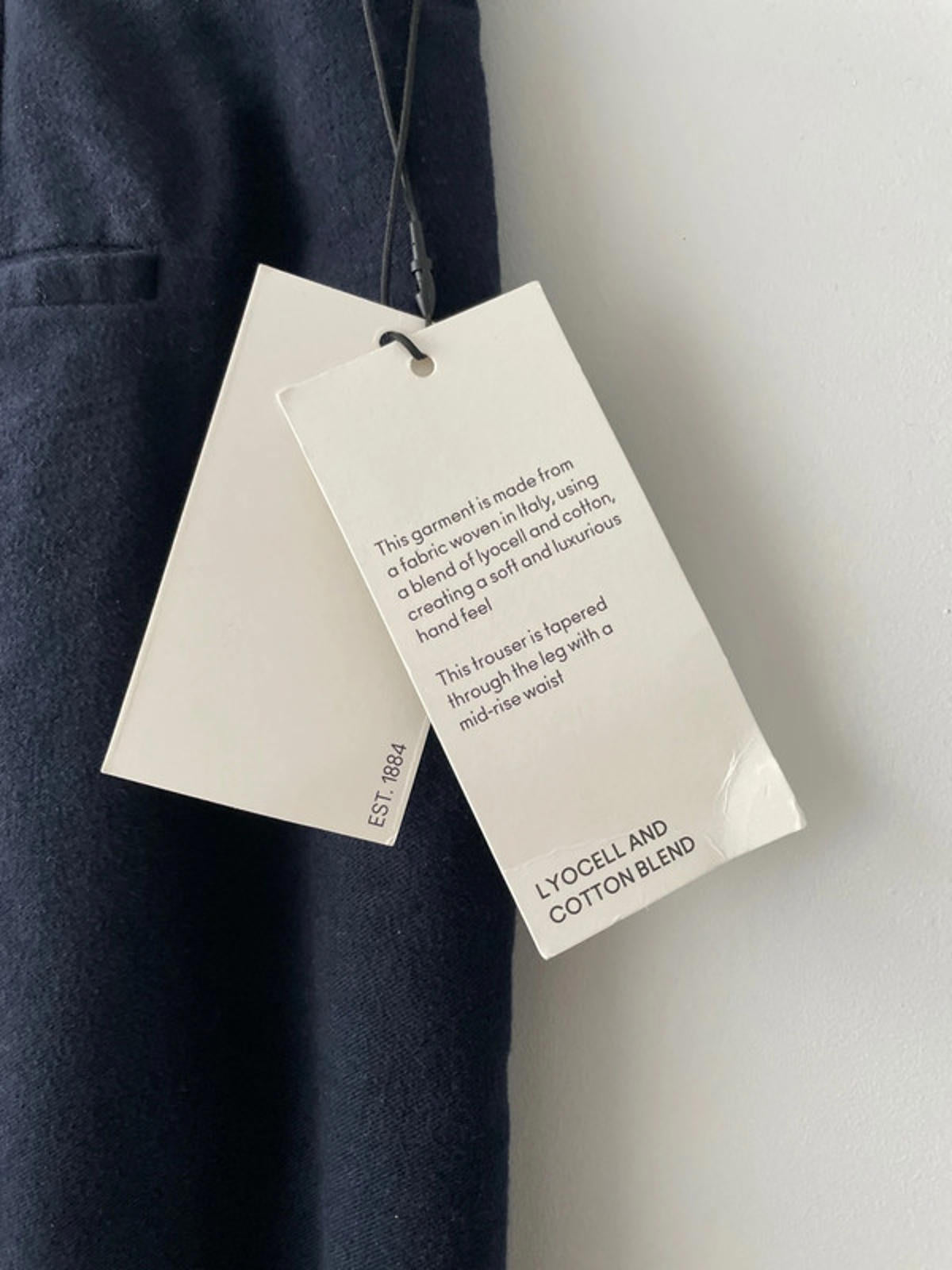 Men’s Jaeger Tapered Fit Trouser In Navy Blue - W42/L31 - 2550