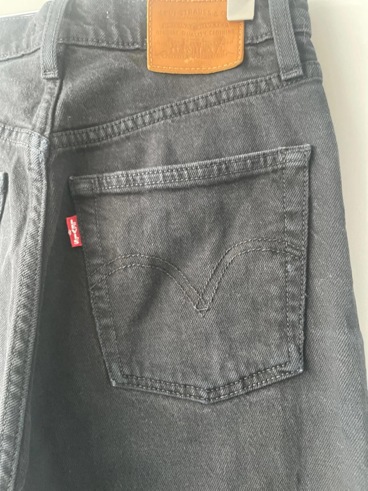 Women’s Levi’s High Waisted Ribcage Straight Fit Jeans In Black - W25/L27 - 2206