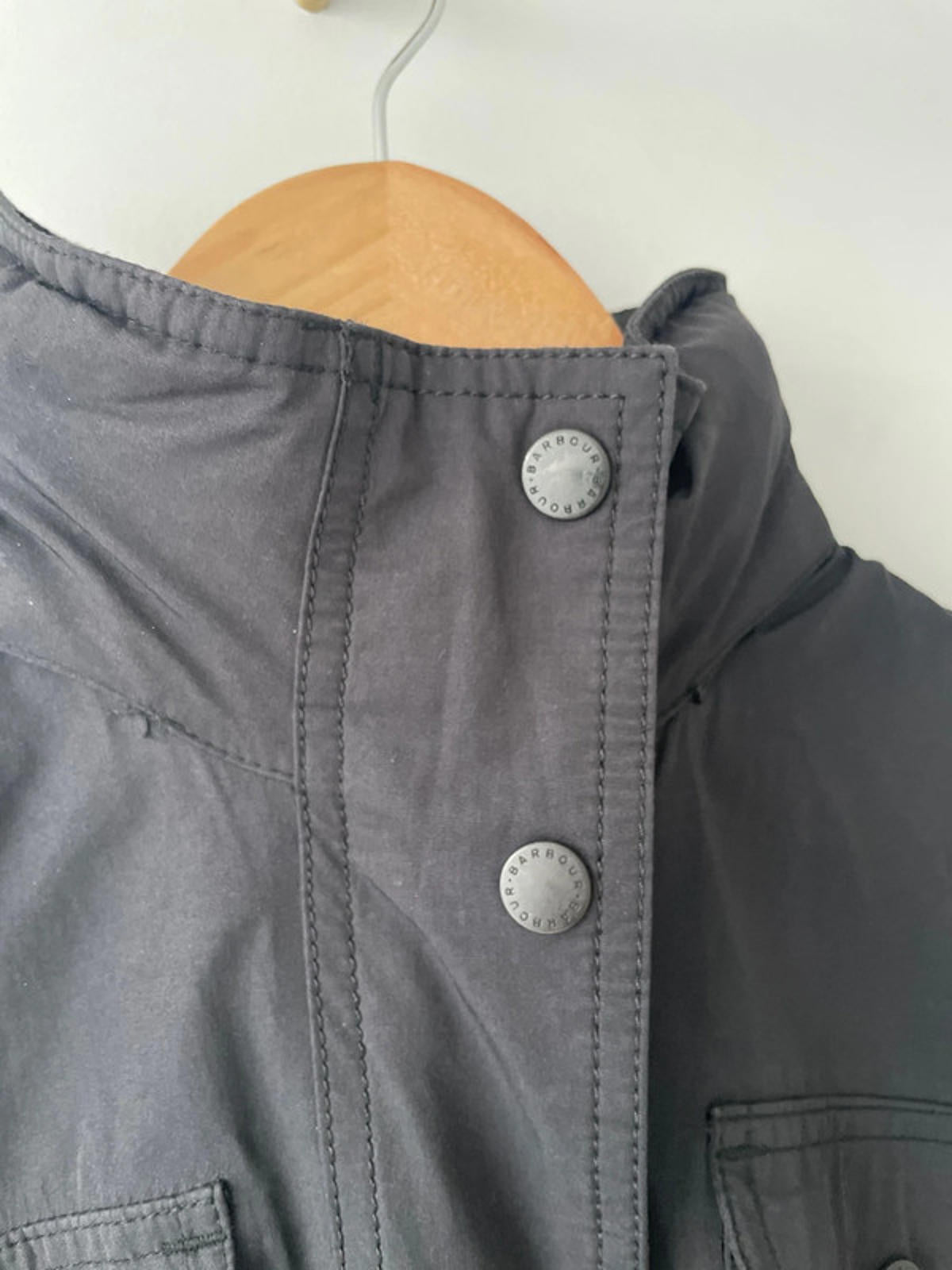 Women’s Barbour Waterproof And Breathable Jacket Packable Hood In Black - UK 12 - 2241