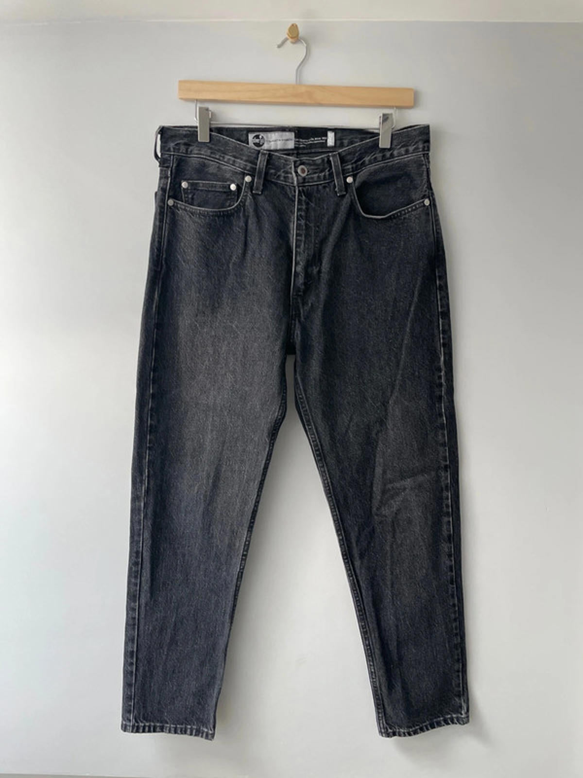 Men’s Levi’s Limited Edition Silver Tab Straight Fit Washed Jeans In Black - W32/L32 - 2528