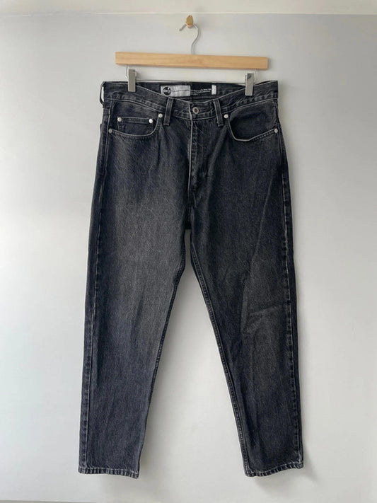 Men’s Levi’s Limited Edition Silver Tab Straight Fit Washed Jeans In Black - W32/L32 - 2528