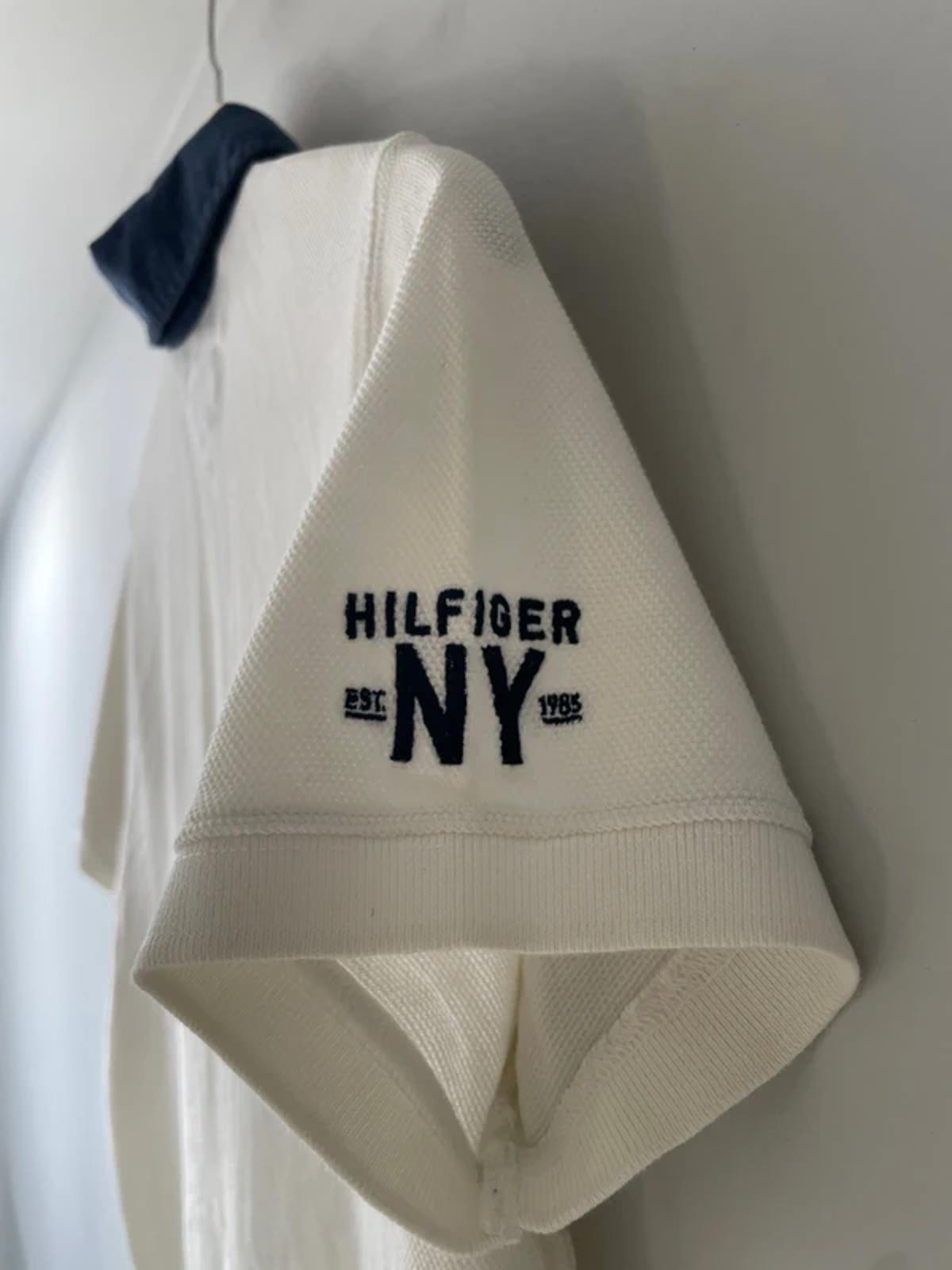 Men’s Tommy Hilfiger Slim Fit Polo Top in White And Navy - Small - 3019