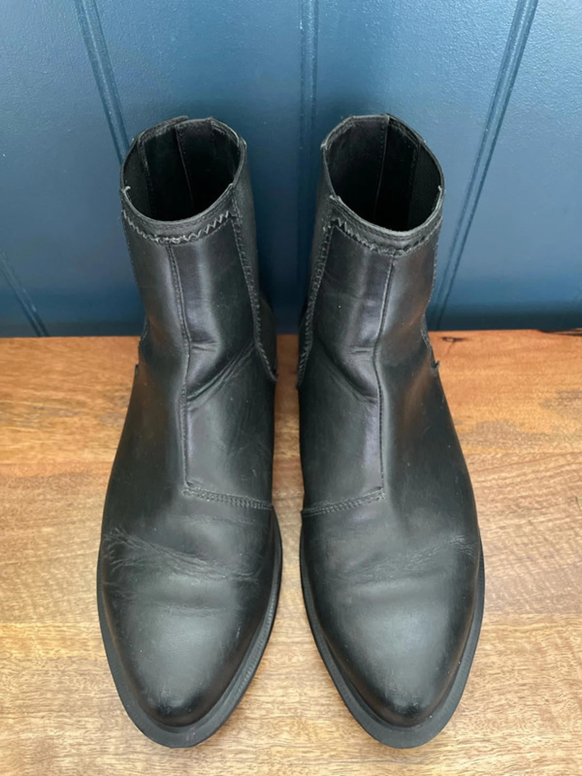 Women’s Dr Martens Zillow Premium Leather Chelsea Boots with Zip In Black - UK6 - 2182