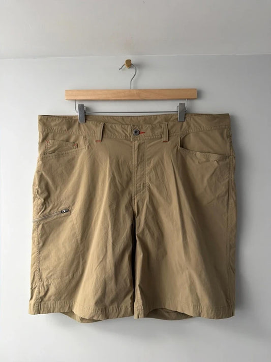 Men’s L.L.Bean Cresta Cargo Shorts In Beige - W40 - 3264
