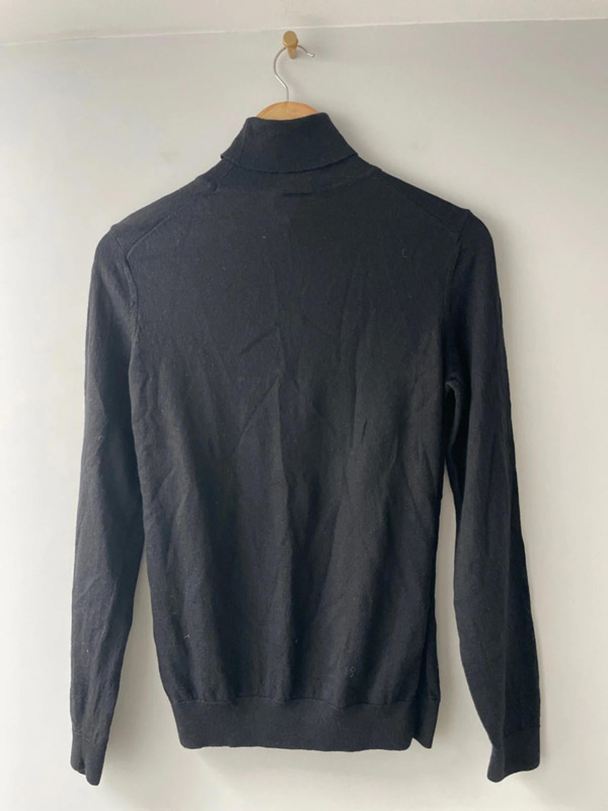 Men’s Hugo Boss 100% Wool Slim Fit Roll Neck Jumper - Medium - 2045