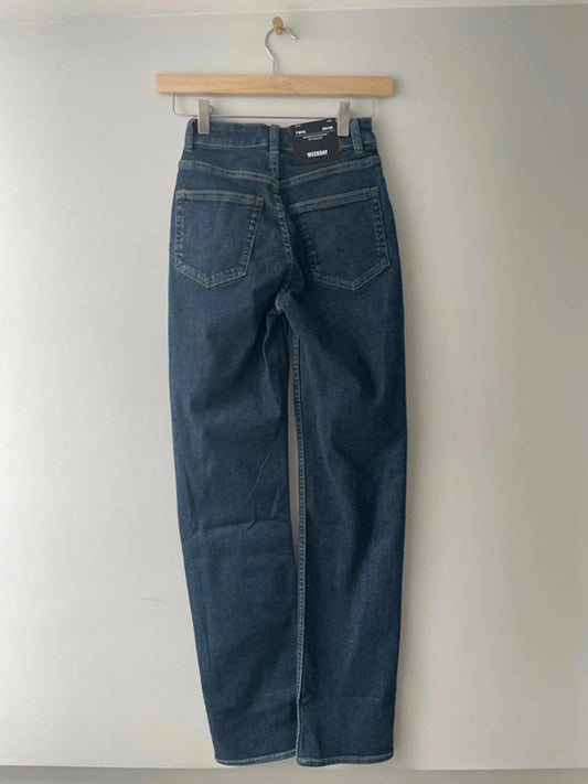 Women’s Weekday Twig Curve Mid Straight Fit Jeans - W25/L32 - 1823