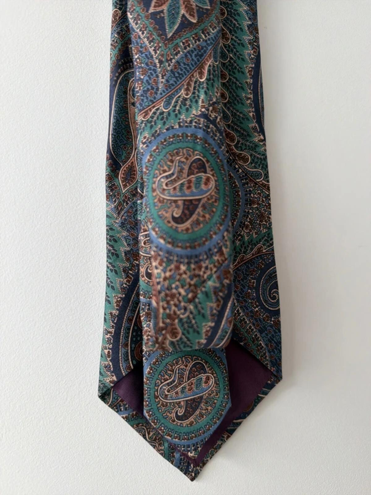 100% Premium Silk Tie With Paisley Design - 3334
