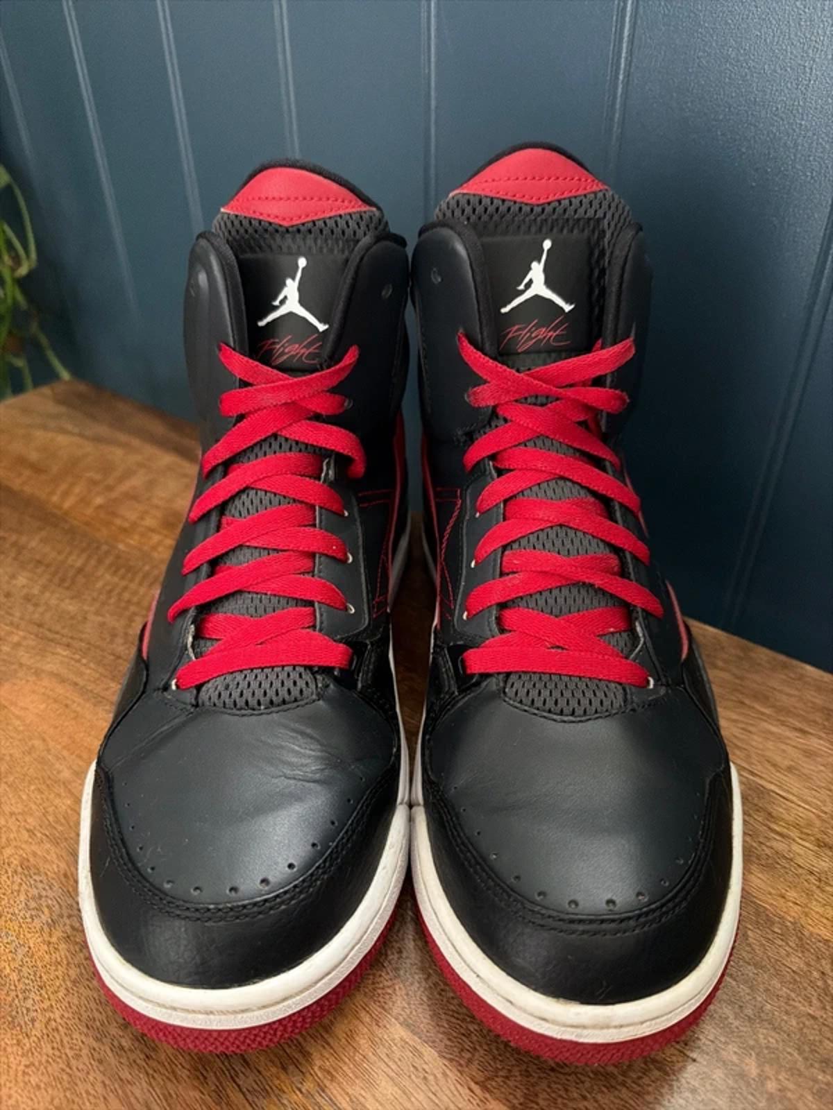 Men’s Nike Air Jordan SC-3 Basketball Trainers In Black/Red - Uk9 - 3293