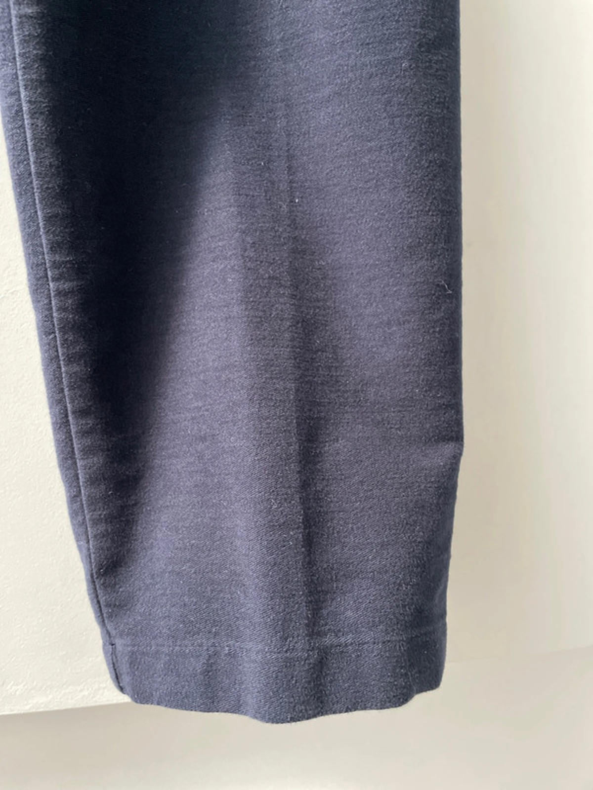 Men’s Jaeger Tapered Fit Trouser In Navy Blue - W42/L31 - 2550