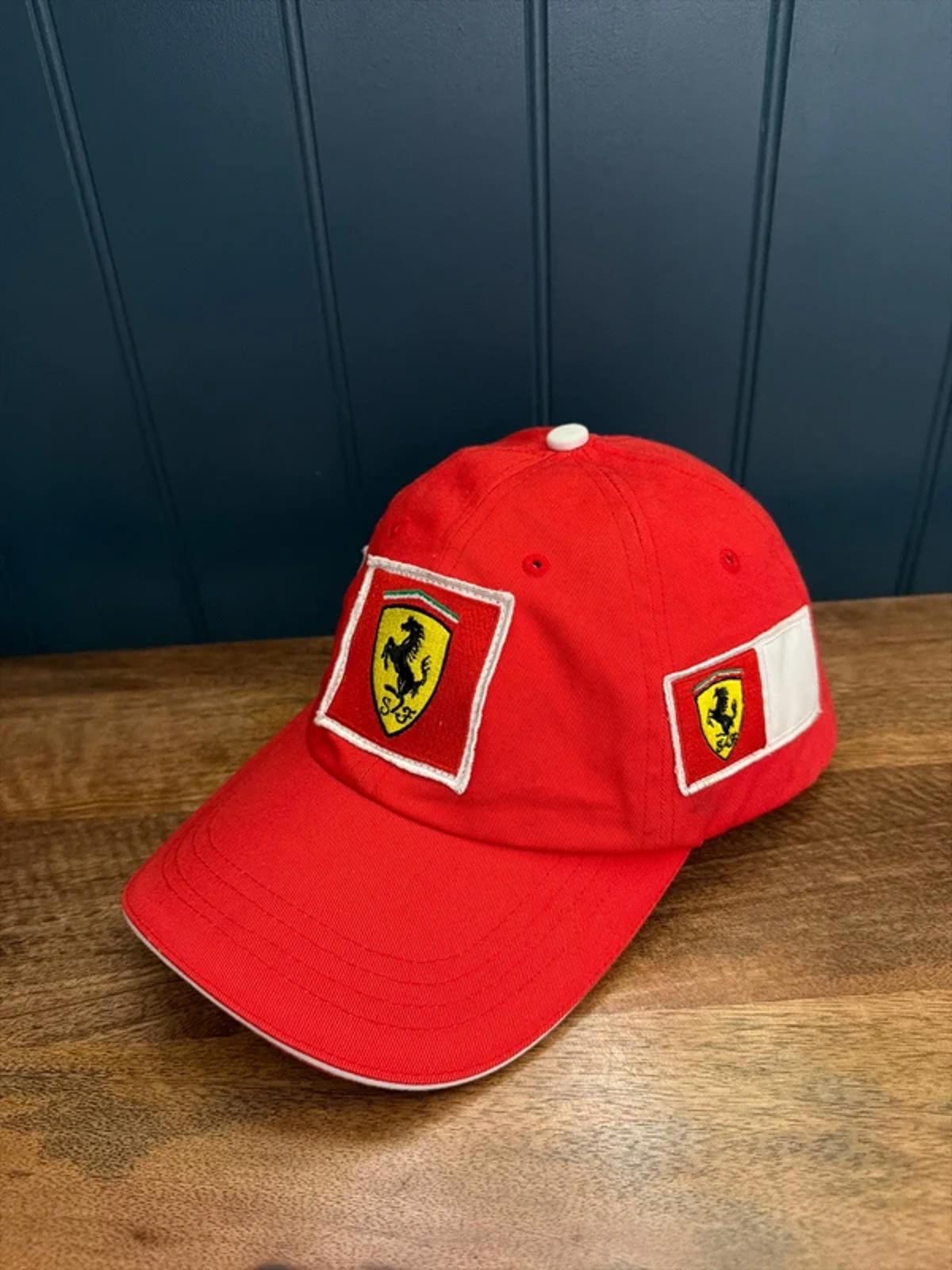 Unisex Ferrari Vintage 90's Cap In Red - 3227