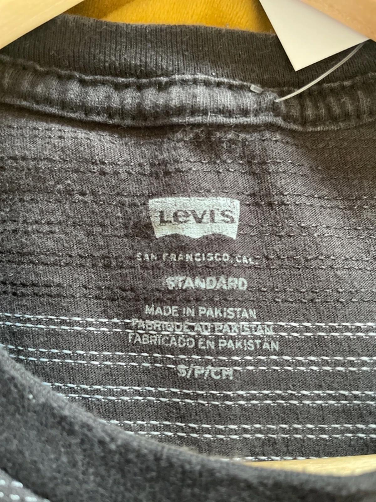 Men’s Levi’s Short Sleeve Crew Neck T-shirt - Small - 3042