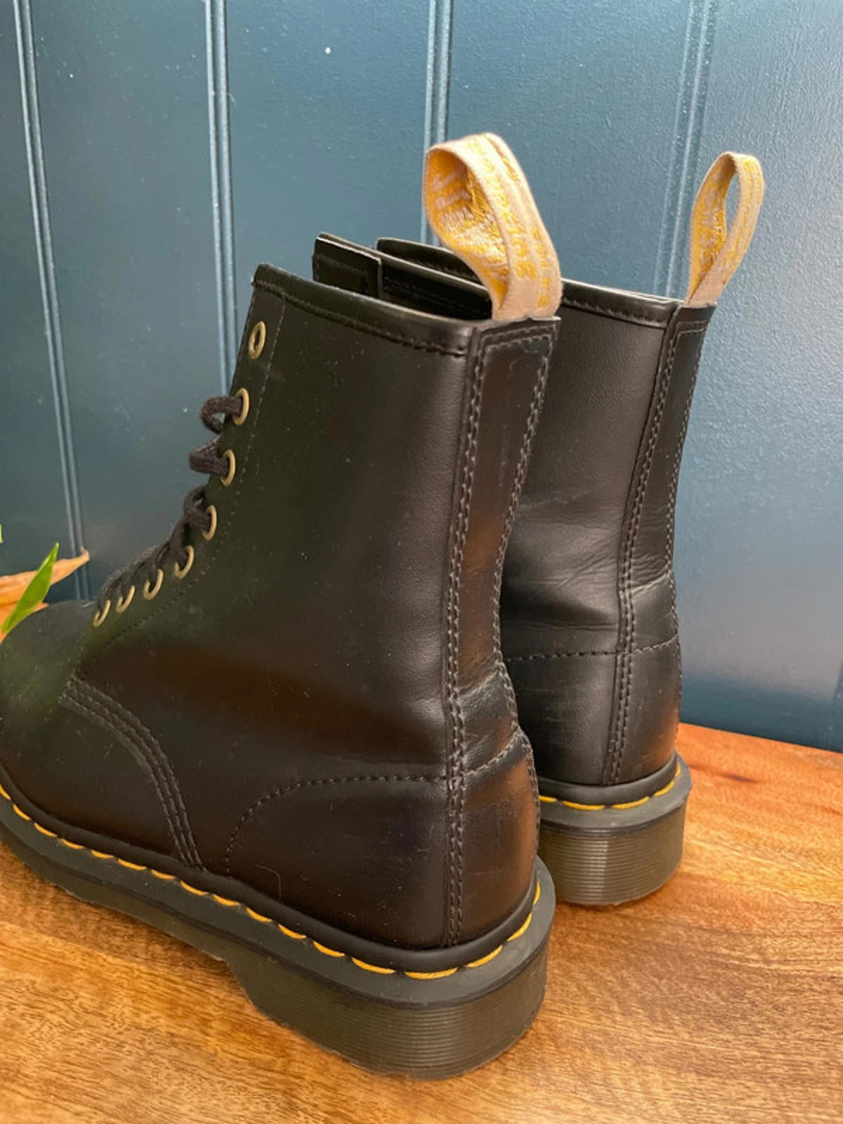 Women’s Dr Martens 8 Eyelet Vegan 14045 Lace Up Boots In Black - UK4- 2136
