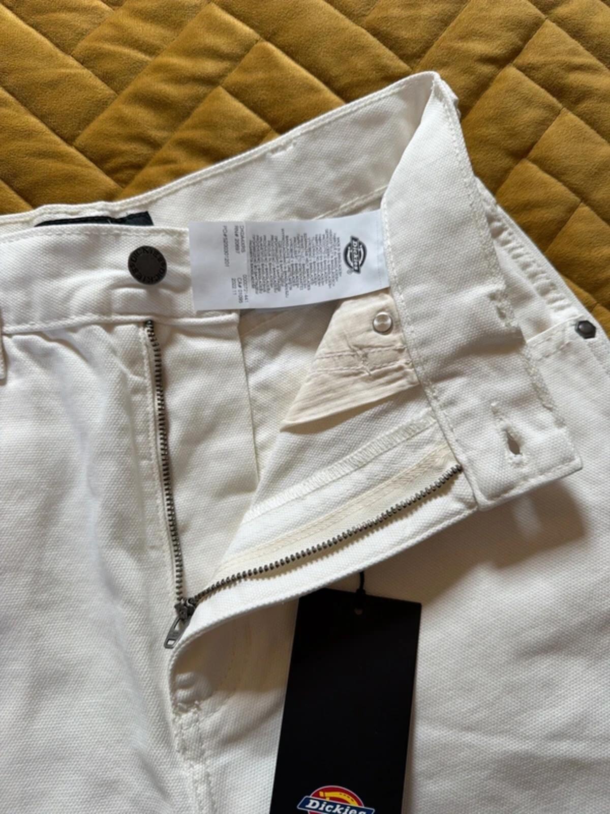Women’s Dickies Duck Baggy Fit Cargo Shorts In Beige - W28 - 3373