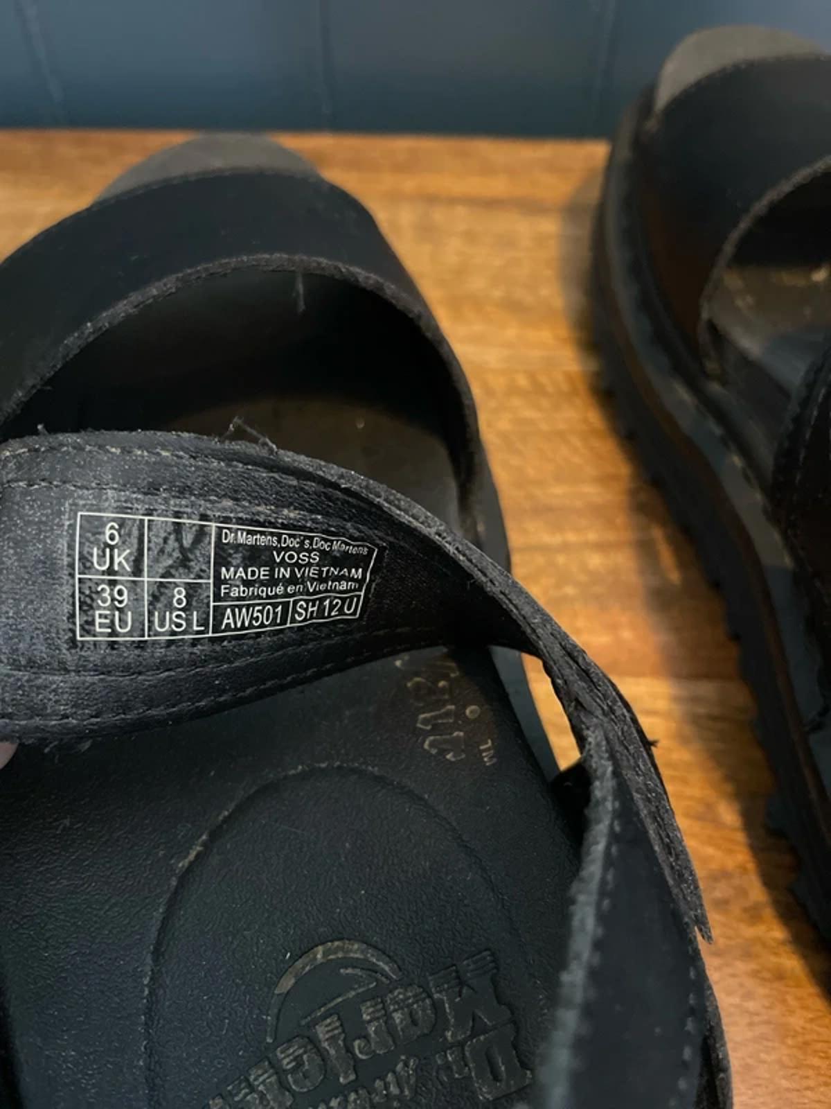 Women’s Dr Martens Voss Chunky Sole Sandals In Black - UK6 - 3050