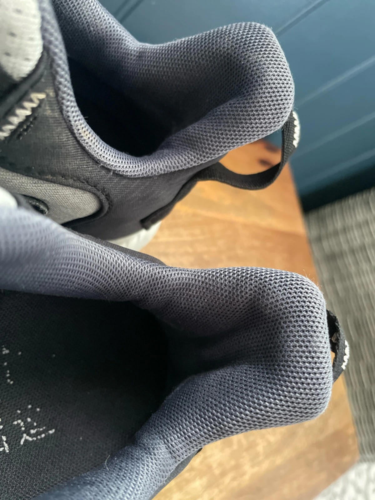 Men's New Balance Shando Chunky Sole Trainers In Black/White - UK 9 - 1635