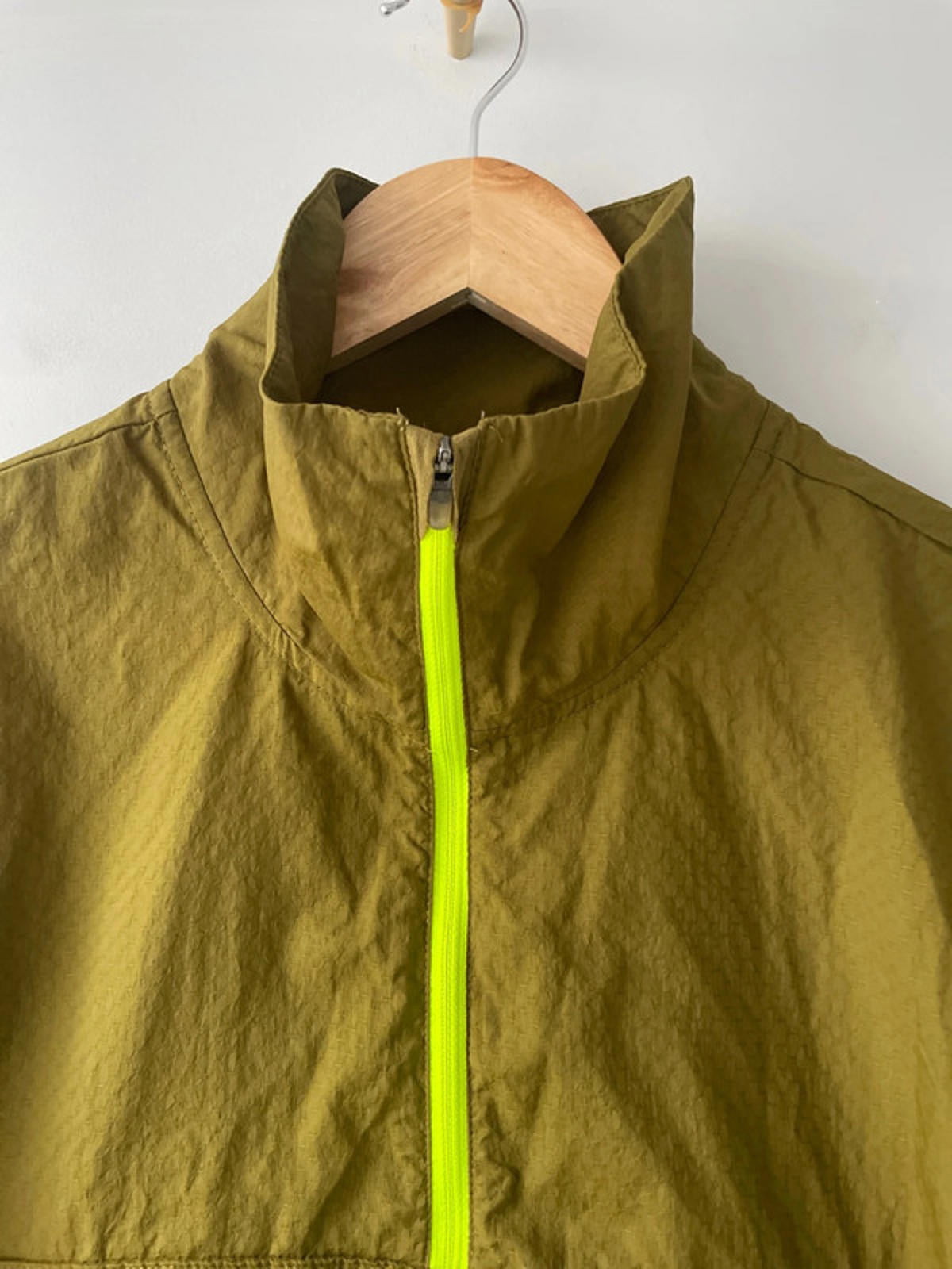 Women’s Nike 1/4 Zip Windbreaker Jacket Coat in Olive Green - XSmall - 2305