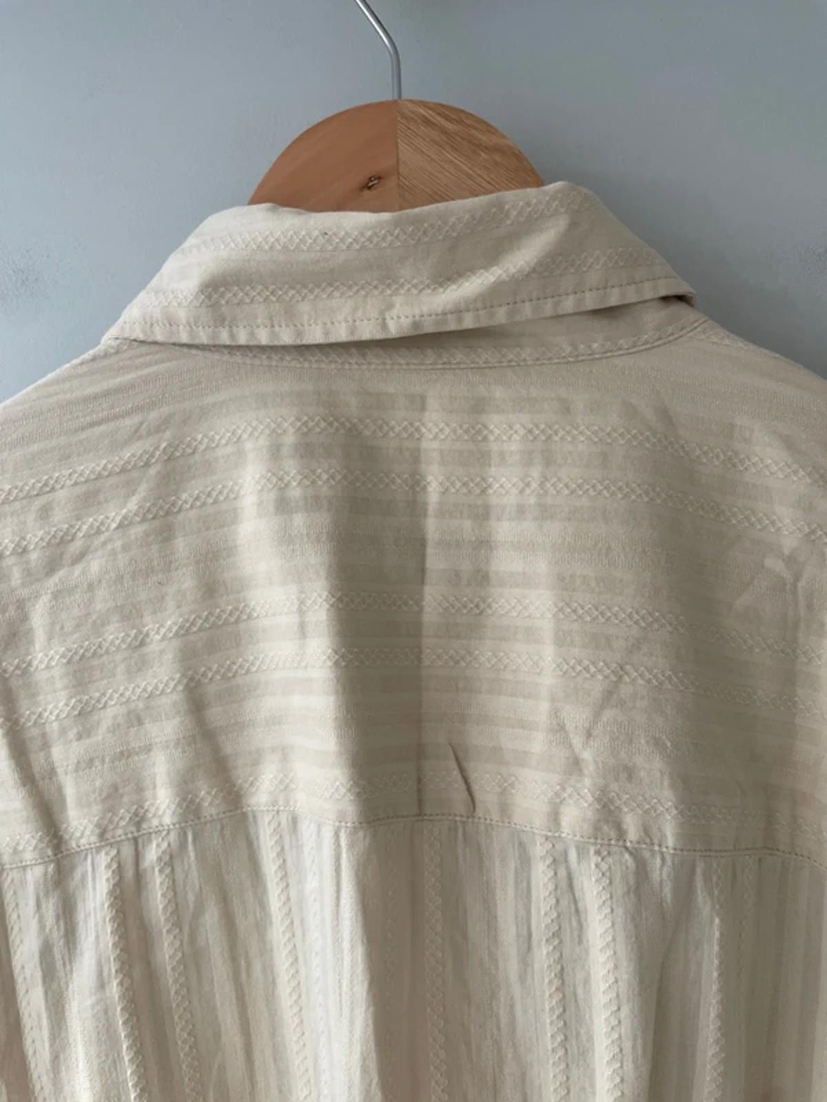 Men’s Abercrombie & Fitch Cropped Fit Short Sleeve Shirt in Beige - XXLarge - 3029
