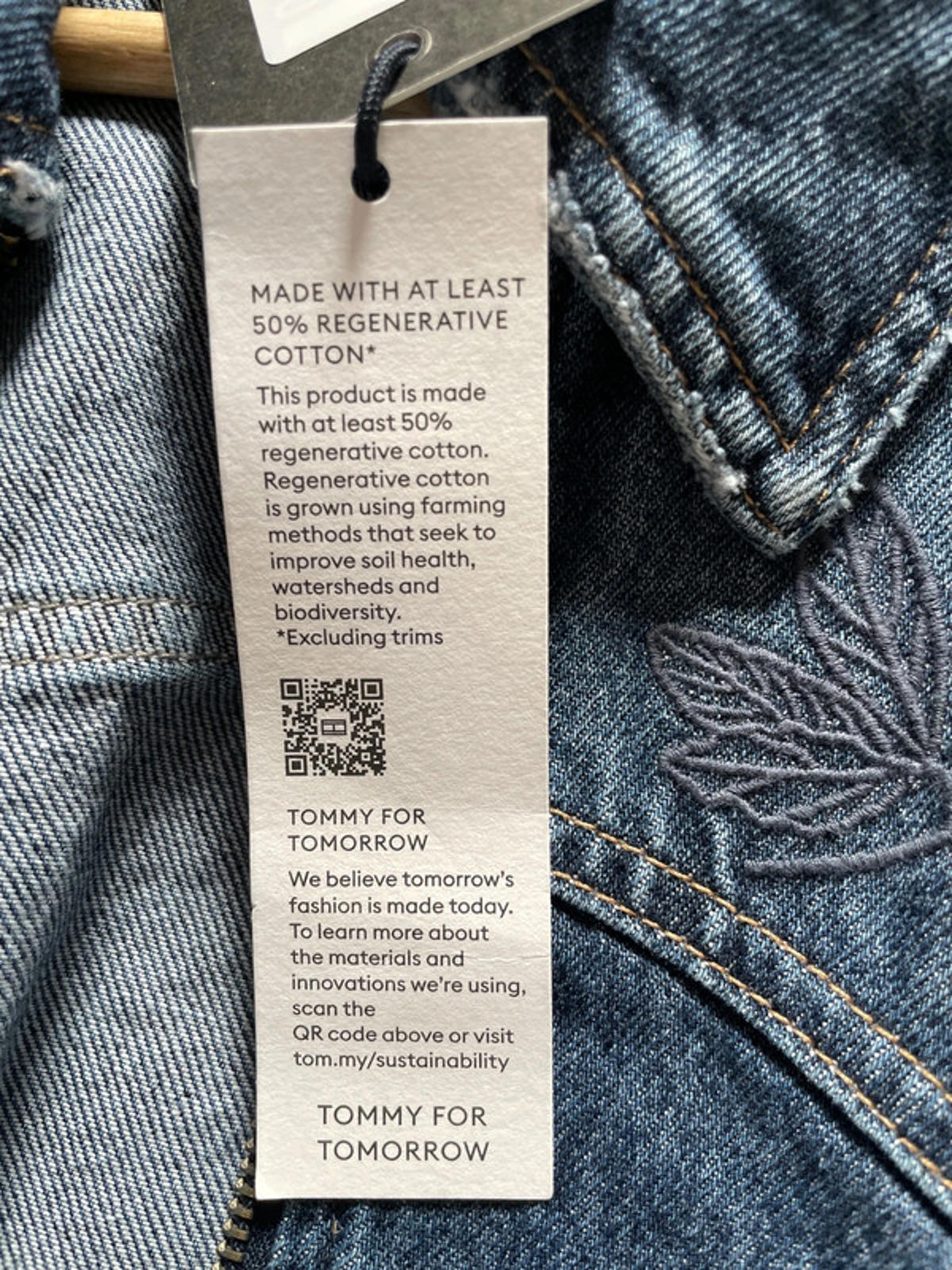 Women’s Tommy Hilfiger Floral Embroidered Denim Jacket In Navy - Small -2432