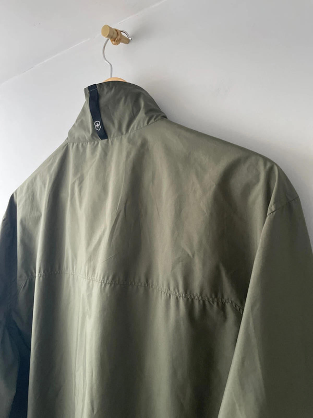 Men’s Victorinox Lightweight Harrington Jacket in Green - Large - 2664