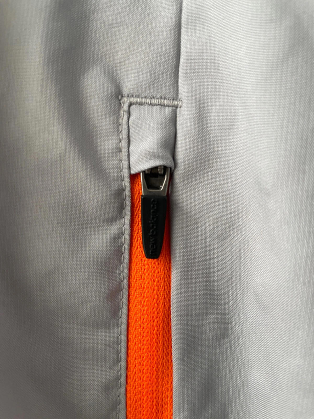 Men’s New Balance Zip Through Hooded Training Jacket Coat - Medium - 2078