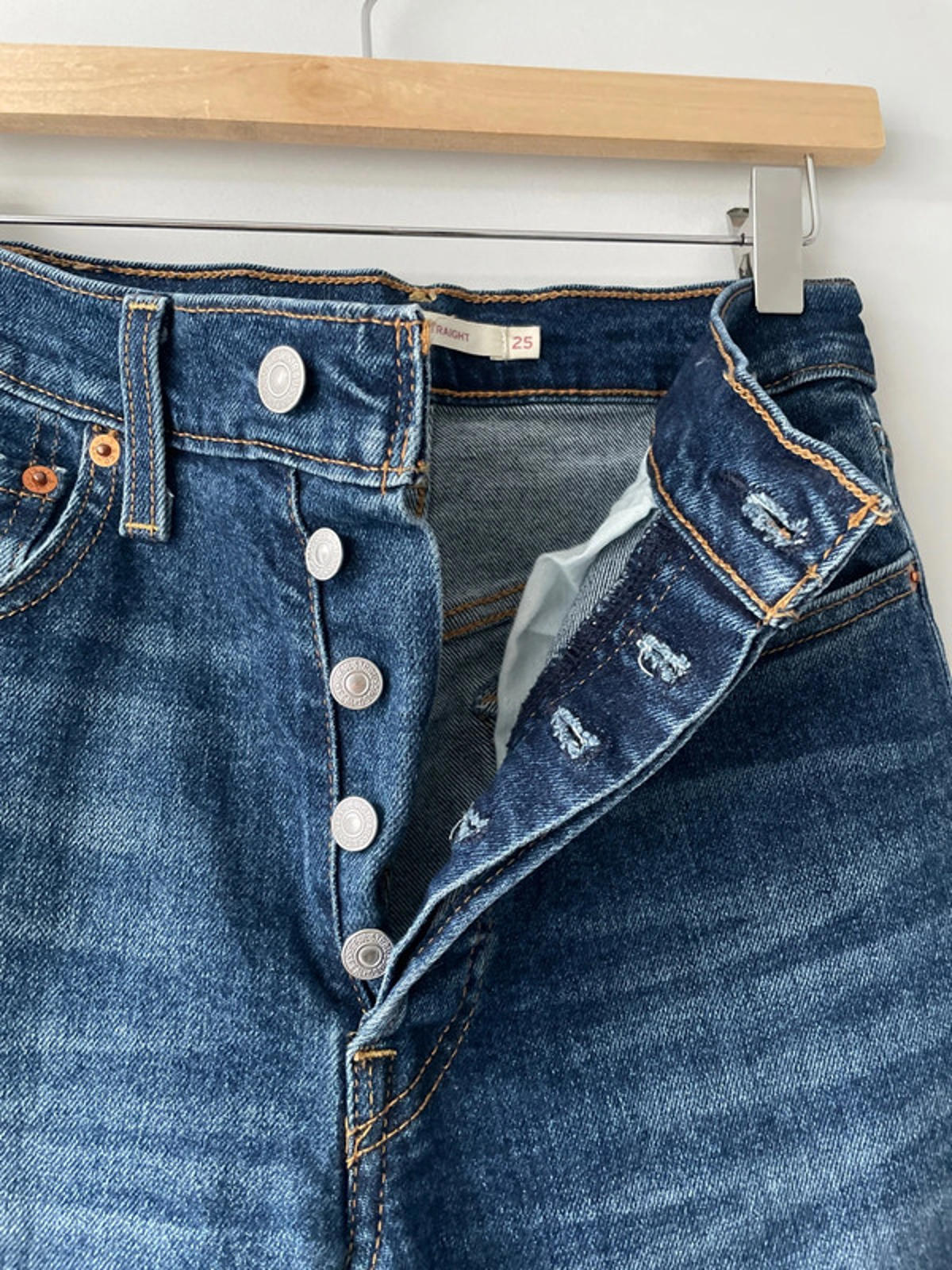 Women’s Levi’s High Waisted Ribcage Boot Cut Fit Jeans In Navy - W25/L27 - 2652