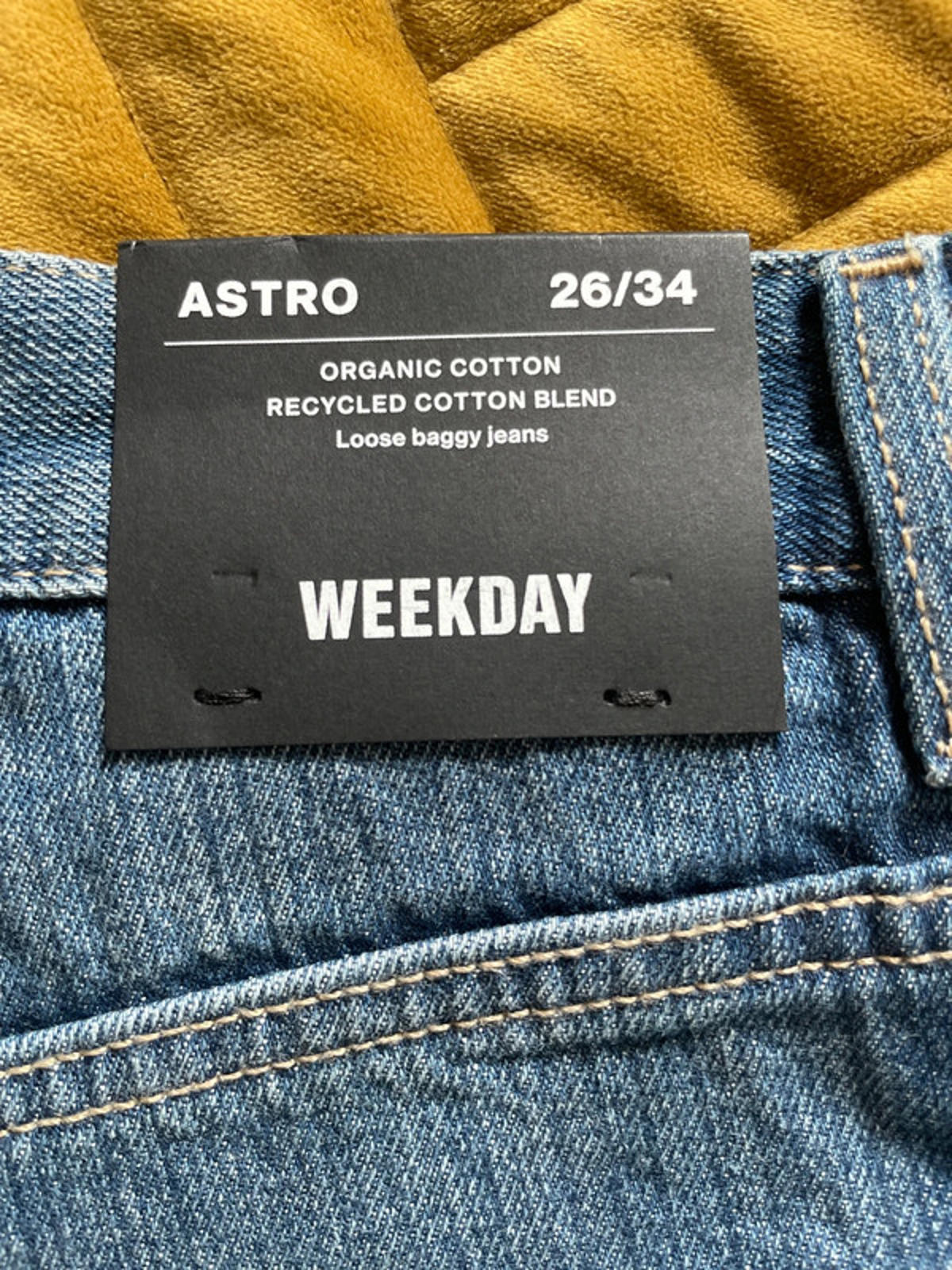 Women’s Weekday Astro Loose Baggy Fit Jeans in Blue - W26/L34 - 2487