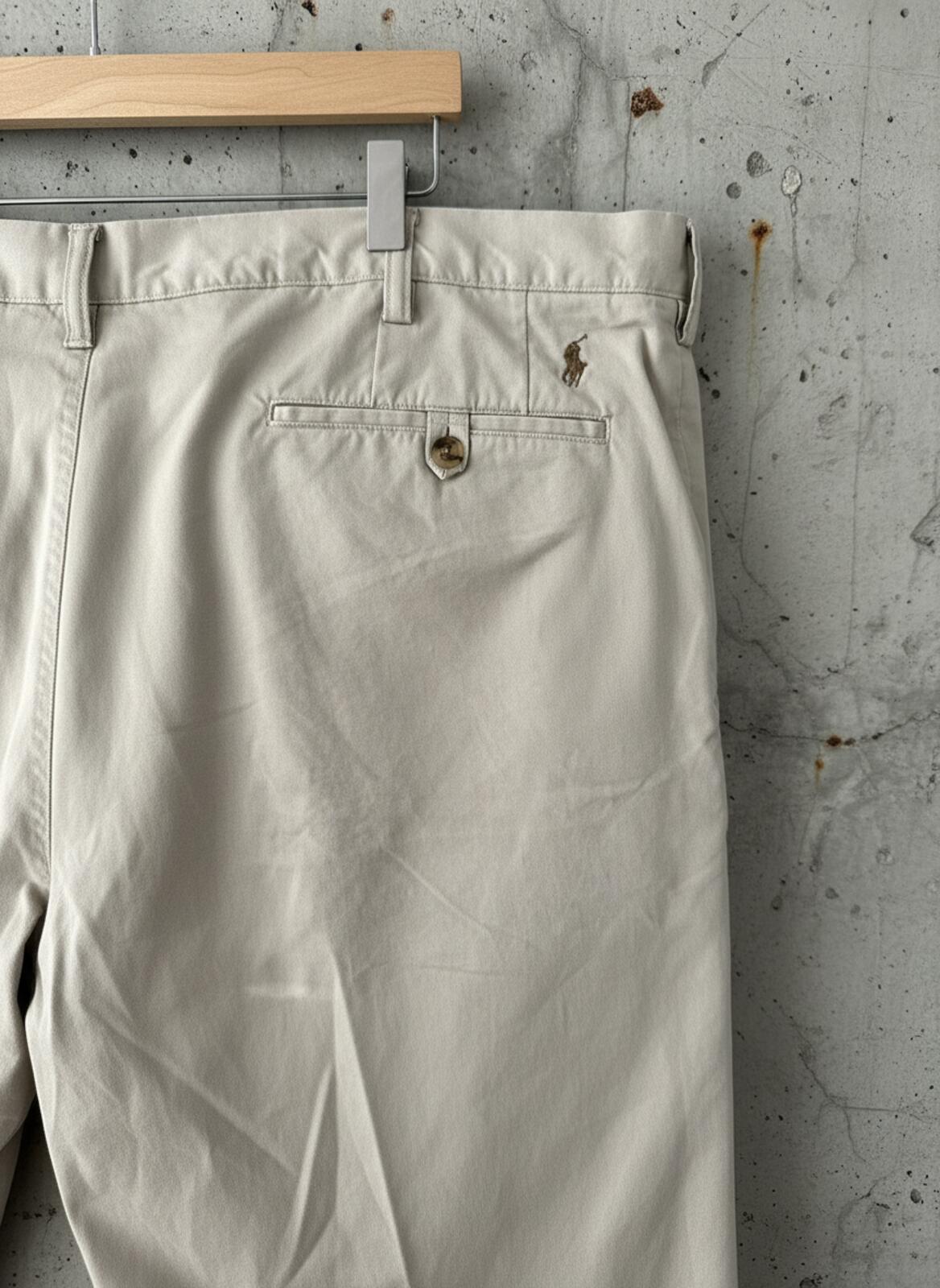 Men's Ralph Lauren Classic Stretch Fit Chino Trousers In Beige - W46/L32 - 3500
