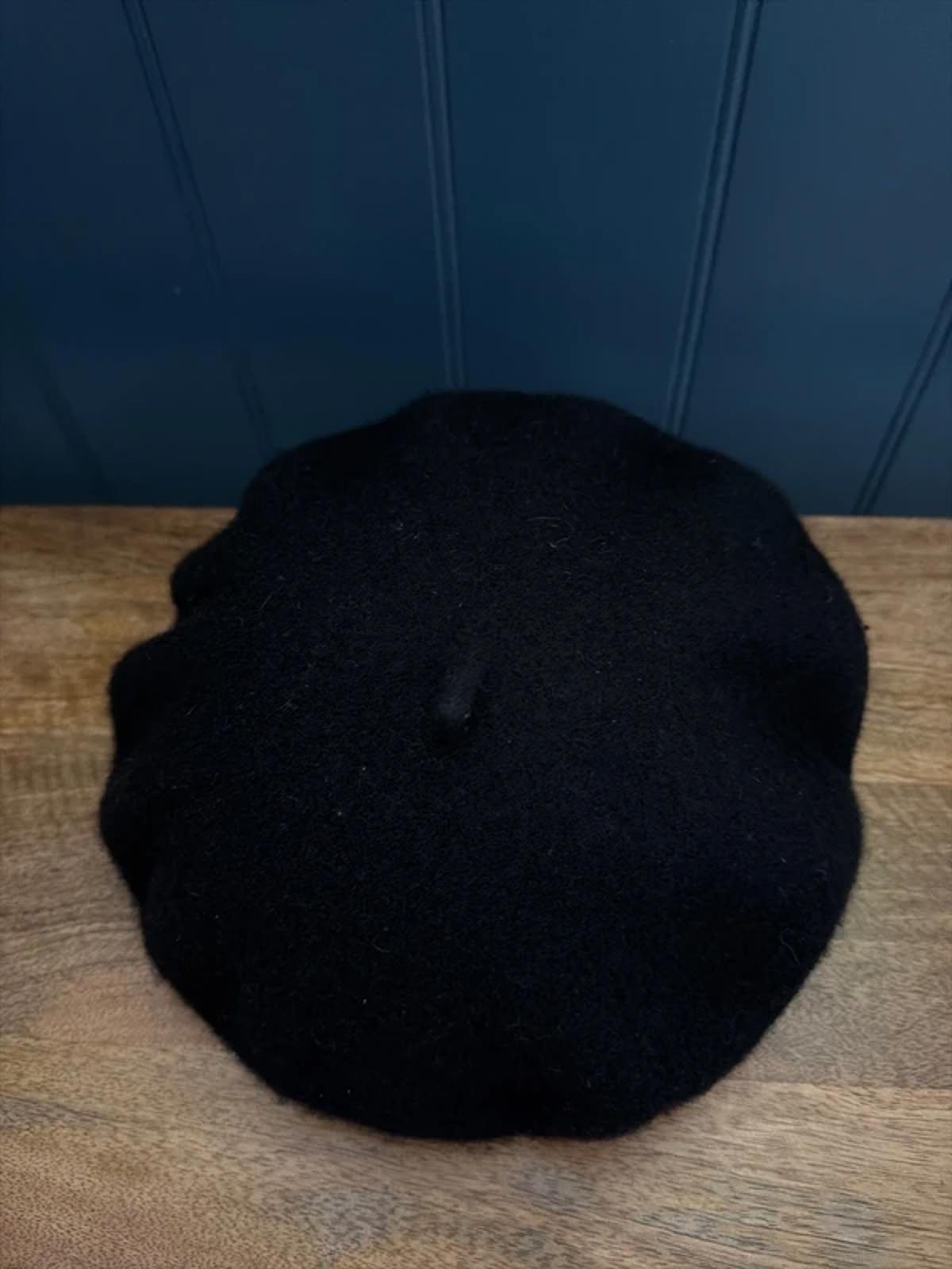 Women’s Vintage Beret Classic French Beret 100% Merino Wool  - One Size