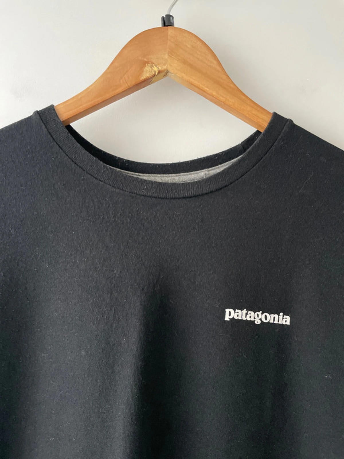 Men’s Patagonia Crew Neck Printed T-shirt In Black - Medium - 2541