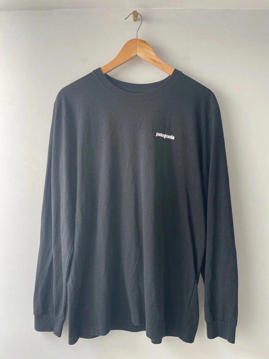 Men’s Patagonia Long Sleeve Crew Neck Printed T-shirt - Medium - 1537