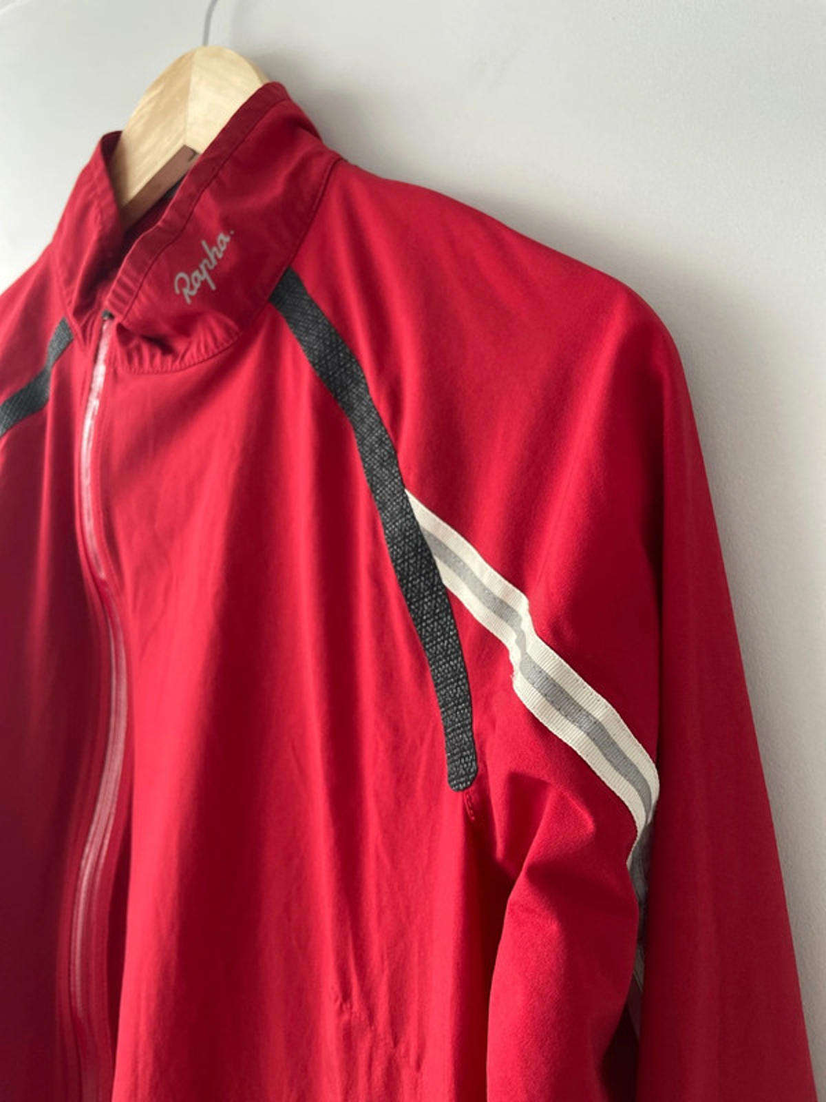 Women’s Rapha Premium Zip Through Cycling Jacket In Red - UK 14 - 1824