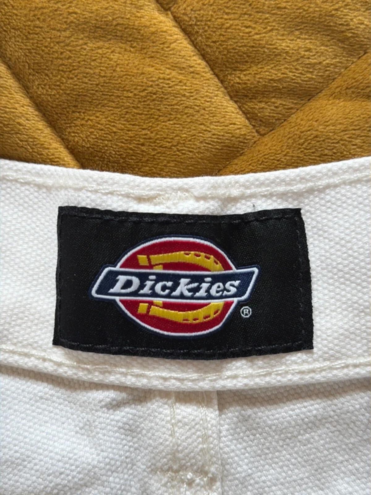 Women’s Dickies Duck Baggy Fit Cargo Shorts In Beige - W28 - 3373