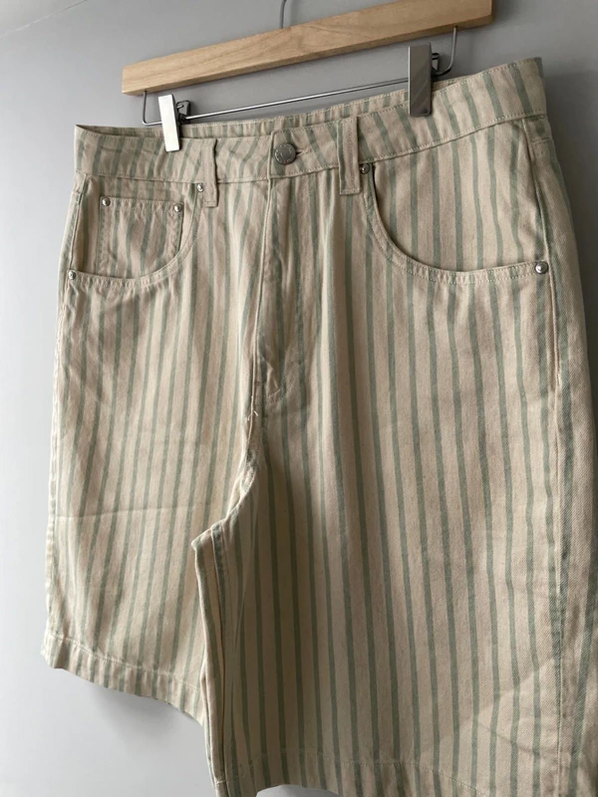 Men’s Stripped Classic Chino Shorts in Green/Cream - W34/L10.5 - 3166