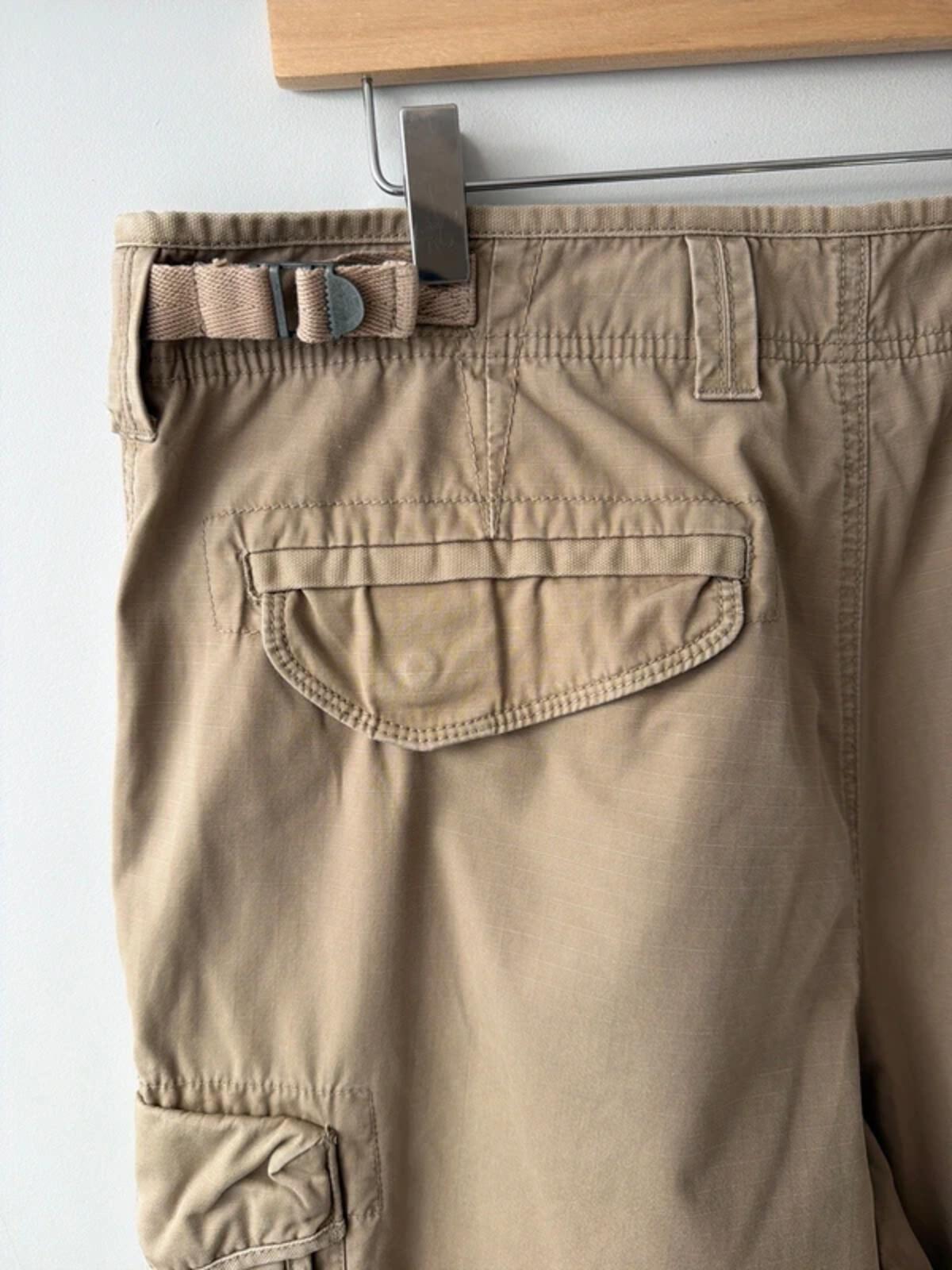 Men’s cargo combat baggy fit shorts in beige - W36 - 3404