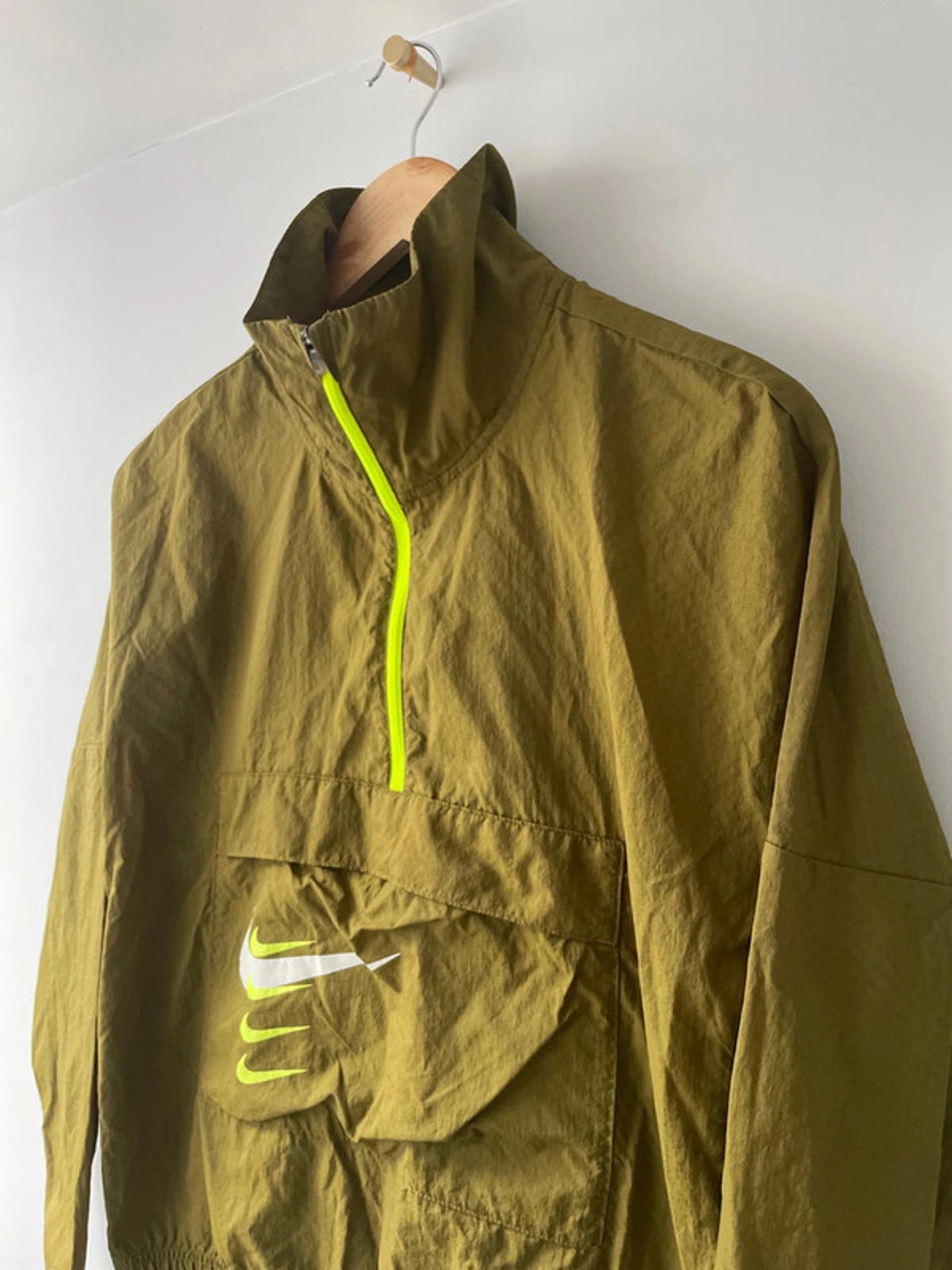 Women’s Nike 1/4 Zip Windbreaker Jacket Coat in Olive Green - XSmall - 2305