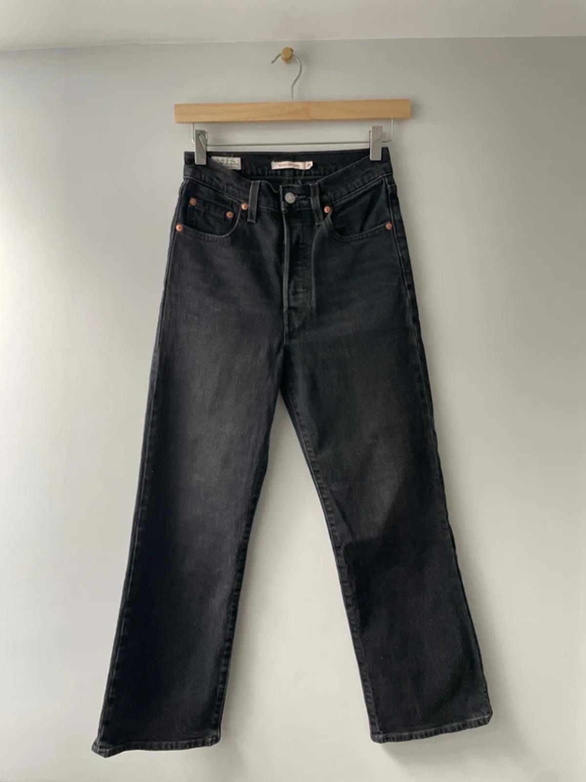 Women’s Levi’s High Waisted Ribcage Boot Straight Fit Jeans In Black - W25/L27 - 3001