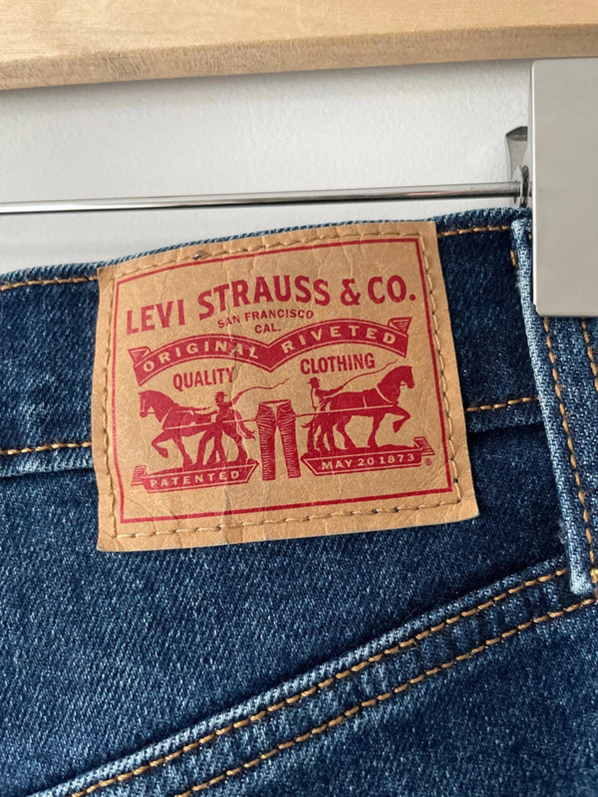 Women’s Levi’s High Waisted Ribcage Boot Cut Fit Jeans In Navy - W25/L27 - 2652
