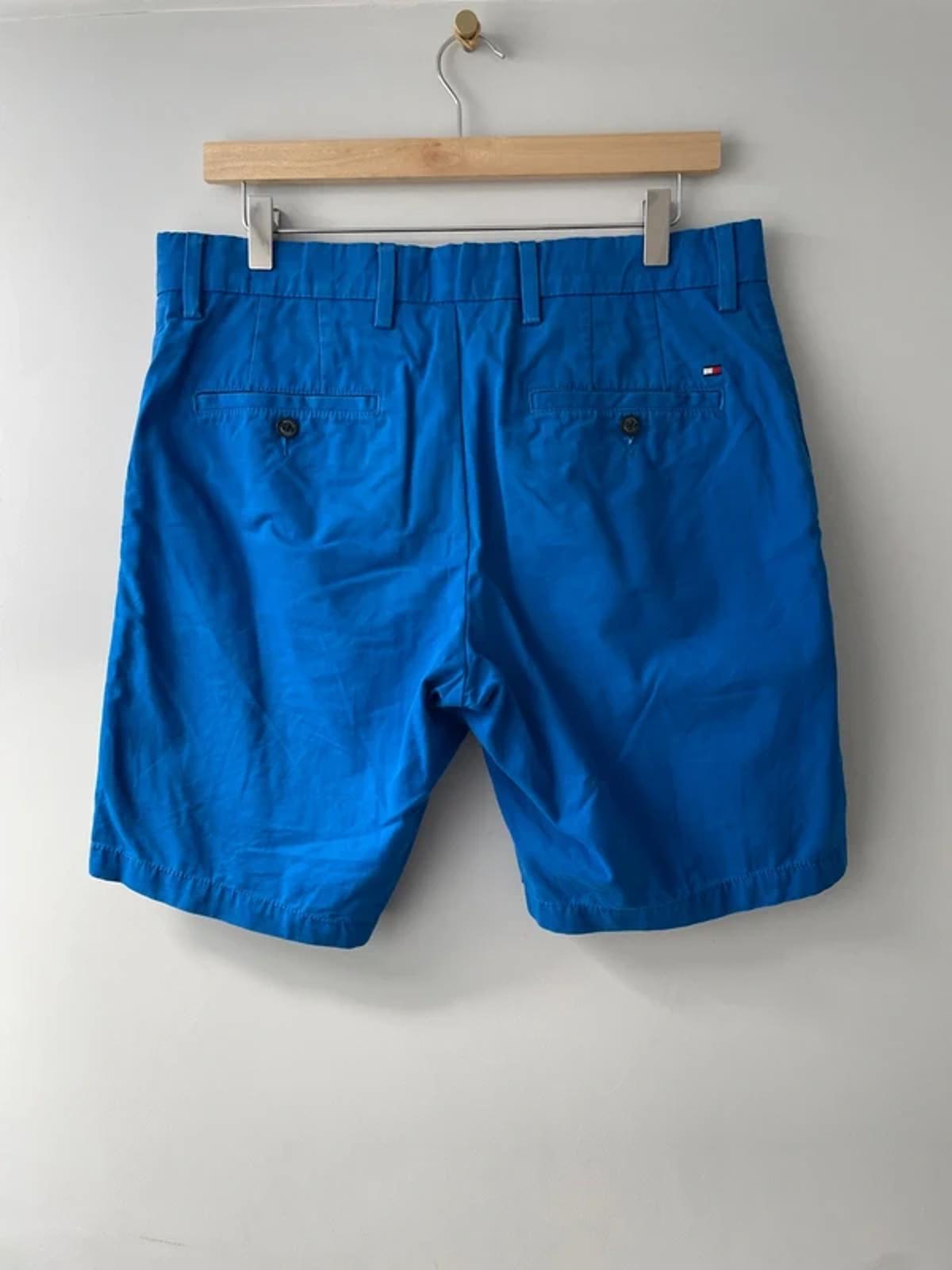 Men’s Tommy Hilfiger Classic Fit Chino Shorts In Blue  - W33/L9 - 3152