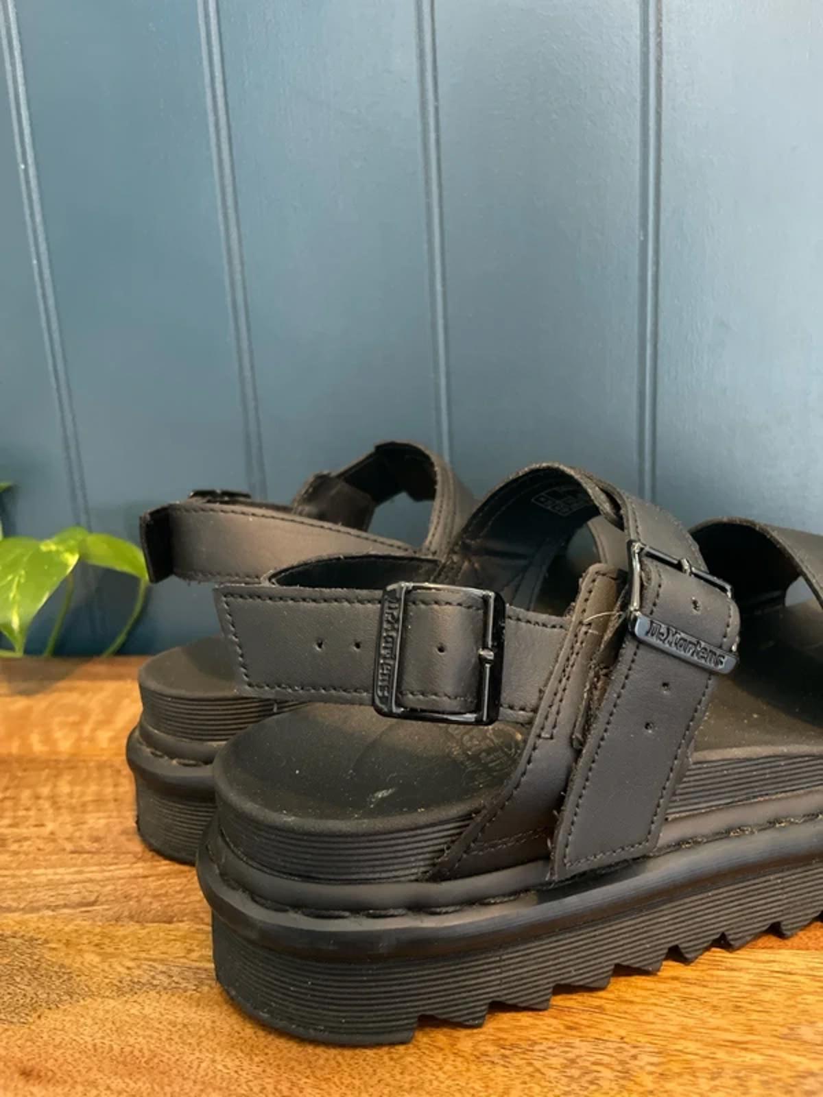 Women’s Dr Martens Voss Chunky Sole Sandals in Black - UK8 - 3054