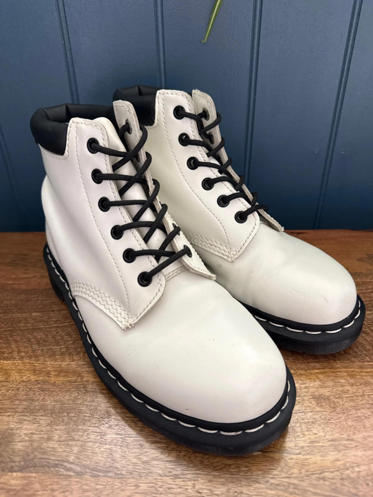 Women’s Dr Martens 939 Premium Leather Lace Up Boots In White/Black - Uk6 - 0784